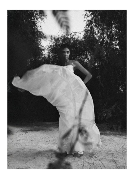 WinterinDubai, Sarah, Tarfut, Black and white-11