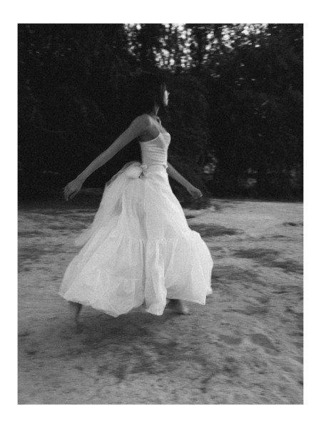WinterinDubai, Sarah, Tarfut, Black and white-11