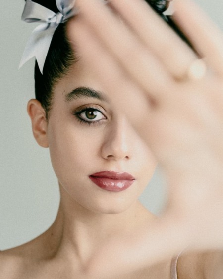 Cover Cosmopolitan Middle East - Print 12/2024 - feat: Yasmina El-Abd